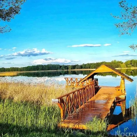 בית נופש Zakatek Na Mazurach I Kalinowo, Romoty Kallinowen